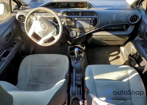 2015 Toyota Prius C из США, поврежденный, VIN JTDKDTB30F1577250